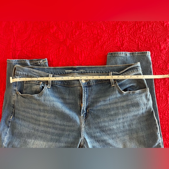 Old Navy jeans. Wow mid rise boyfriend jeans 18 - Picture 5 of 7